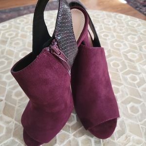 Sling Backs Kelly and Katie Faux Suede Size 8.5